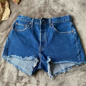 Levi’s shorts